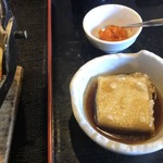 Mugiya - 小鉢（揚げだし豆腐）と柚子胡椒
