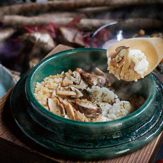 炊きたてのほっこり美味しい自慢の釜飯を召し上がれ！