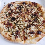Pizza Carbo - 照り焼きチキンのピザ 890円