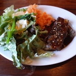 前菜、豚バラ肉の煮込み