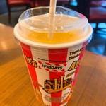 TGIフライデーズ - キッズオレンジジュース