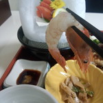 菜食 玄庵 - カマクラから海老を取り出す！