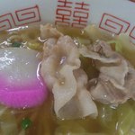 みやうち食堂 - 豚肉と蒲鉾アップ