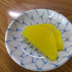 みやうち食堂 - ごはんについてくる沢庵
