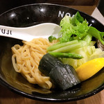 らーめん つけ麺 NOFUJI - 野菜たくさん、麺は極太