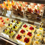 八菓市庭縁 いせとう - 9月のラインナップ♪いちじくのケーキが美味しそう…