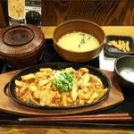 炭火焼干物定食 しんぱち食堂 - 