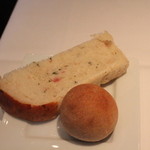 ラーゴ - 自家製パン