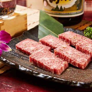 焼肉食べ飲み放題 和牛コース 牛ハラミ カルビなど73種類が75分食べ放題 ソフトドリンク飲み放題 2680円 税込2948円 ランチも大歓迎 Net予約で30分延長 黒毛和牛焼肉 新宿肉善 西武新宿 居酒屋 食べログ 焼肉食べ飲み放題 和牛コース 牛ハラミ カルビなど73種類が75分食べ放題 ソフトドリンク飲み放題 2680円 税込2948円 ランチも大歓迎 Net予約で30分延長 黒毛和牛焼肉 新宿肉善 西武新宿 居酒屋 食べログ
