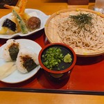 向島 味さい - 天ざるそば おにぎり付き、ワサビが美味しい