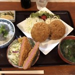 菱田屋 - チーズメンチ、ハムカツ、しらす丼