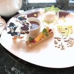 ドリーマーズ・ラウンジ - 