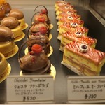 オーボンヴュータン - ケーキショーケース