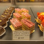 オーボンヴュータン - ケーキショーケース