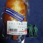 ベルナール - フランク調理パン　108円　