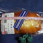 ベルナール - フランク調理パン　108円　