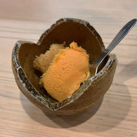 北新地 君しま - 玉子とほうじ茶のアイス