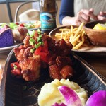 Kaka'ako Dining & Cafe  - 