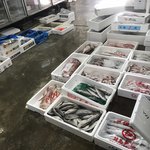 山城屋 - 店内はこんな感じ
      平日の９時過ぎ