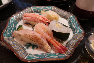 上野周辺でお寿司が食べたい 予算別おすすめの寿司店10選 食べログまとめ 上野周辺でお寿司が食べたい 予算別おすすめの寿司店10選 食べログまとめ
