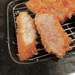 Tonkatsu Katsuju - 断面図