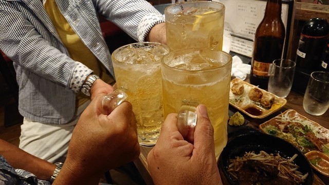 ギガ1ml入りの濃い目のハイボールを飲みながら昼飲みができる居酒屋 By Acchi814 酒場おか長 Namba なんなん店 難波 南海 居酒屋 食べログ ギガ1ml入りの濃い目のハイボールを飲みながら昼飲みができる居酒屋 By Acchi814 酒場おか長 Namba なんなん店 難波 南海 居酒屋 食べログ