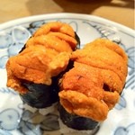 吉野寿司 - 雲丹たっぷり