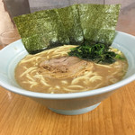 Sounanya - ラーメン中(800円)