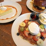 Ace Burger Cafe - 【2019.08】ニューヨークチーズケーキ(400円+税)・ランチBセット(500円+税)