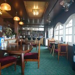 コーヒー＆レストラン リーバ - ゆったり店内