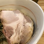 川の先の上 - 大ぶりのチャーシューは絶品です