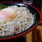 新宿御苑 畑々 - しらす丼