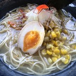 CAFE&SHOP Lotus Land - 2019/09/07
                今週のおまかせセット 550円
                〈野菜たっぷり塩ラーメン〉
                ･自家製中華麺の、野菜たっぷり塩ラーメン（手作り麻辣醤添え）
                ･チャーハン
                ･スイカ（農薬、化学肥料不使用）