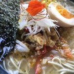 カフェアンドショップ ロータスランド - 2019/09/07
      今週のおまかせセット 550円
      〈野菜たっぷり塩ラーメン〉
      ･自家製中華麺の、野菜たっぷり塩ラーメン（手作り麻辣醤添え）
      ･チャーハン
      ･スイカ（農薬、化学肥料不使用）
