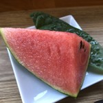 カフェアンドショップ ロータスランド - 2019/09/07
      今週のおまかせセット 550円
      〈野菜たっぷり塩ラーメン〉
      ･自家製中華麺の、野菜たっぷり塩ラーメン（手作り麻辣醤添え）
      ･チャーハン
      ･スイカ（農薬、化学肥料不使用）