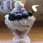 カフェアンドショップ ロータスランド - 2019/09/07
      ミニブルーベリーパフェ 380円