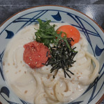 丸亀製麺 - 期間限定  明太クリーム釜玉
（並 640円／大 740円／得 840円）