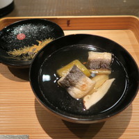 りょうり屋 くどう - お椀　鰻、松茸、焼き茄子