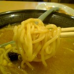 万八ラーメン - 20120205_コシの強い太麺