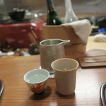 なる屋 - 磯自慢と酒器