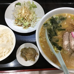 中華 神龍 - 2019年8月 ラーメン定食（味噌) 800円