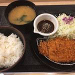 松のや - 味噌ロースカツ定食(630円)