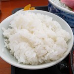 ヤマタくん - ご飯も美味しい！定食おかわり無料