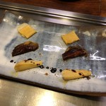 鉄板焼き 高見 - 3種のチーズ焼き