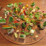 La Tachi - 有機野菜のサラダ サバの燻製・宮城の帆立貝・明石の子ダコ・長崎の剣先イカ・マスタードのソース