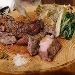 立呑み とだか - 黒豚の炭火焼き