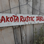 ダコタ ラスティック テーブル - 