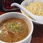 初代青樹 - こってり煮干しつけ麺