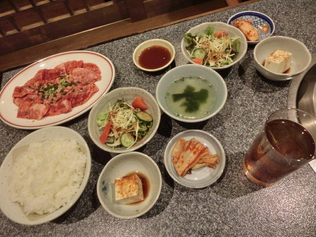 炭火焼肉 梨洞 豊前善光寺 焼肉 食べログ