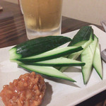 Akindo - もろキュー
                      唯一無二の野菜